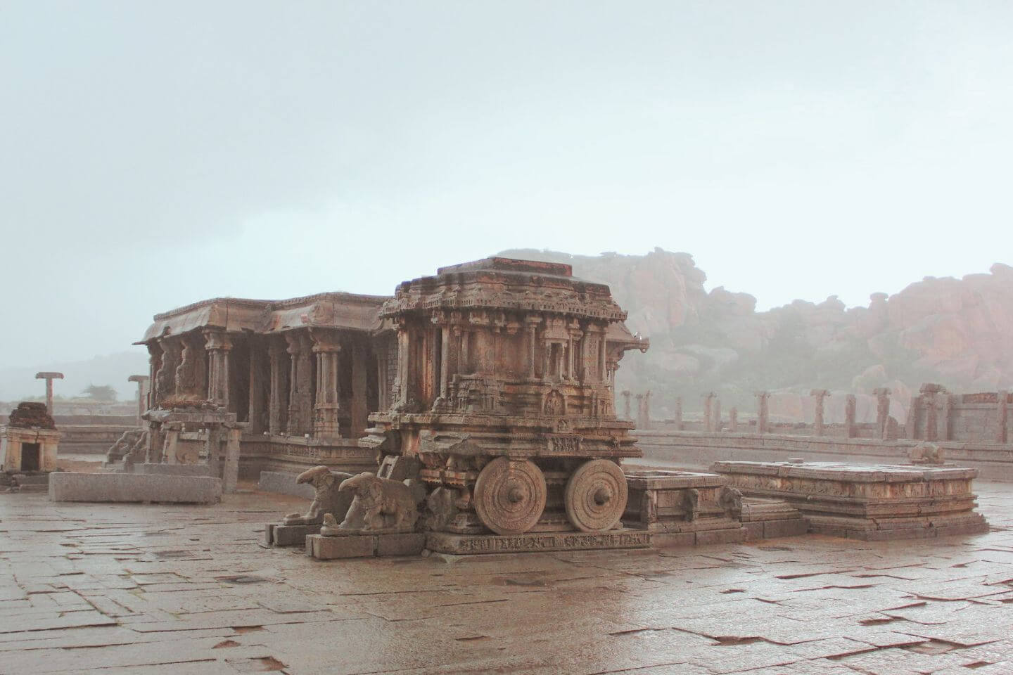 Hampi Tour Packages for 2 Days 1 Night with Price & Itinerary