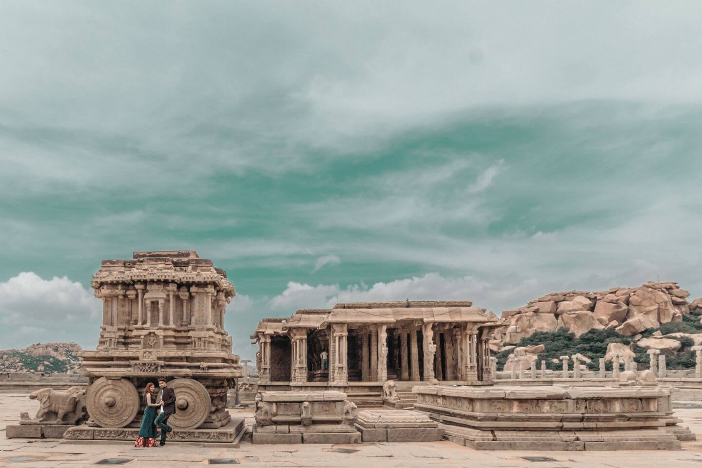 Hampi Tour Packages for Couple